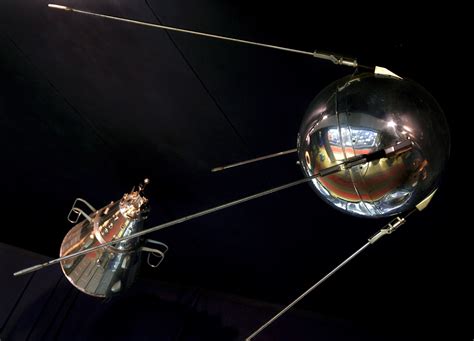 sputnik and the soviet space challenge Kindle Editon